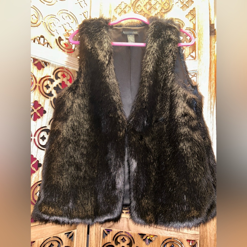 Ladies black faux fur vest